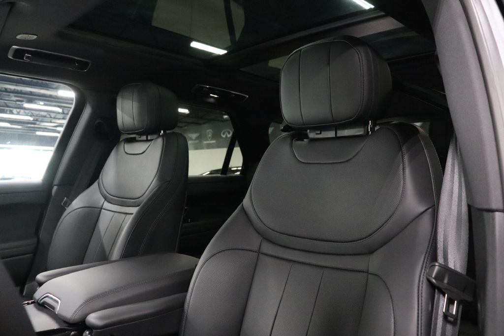 2025 Land Rover Range Rover Sport Image 11