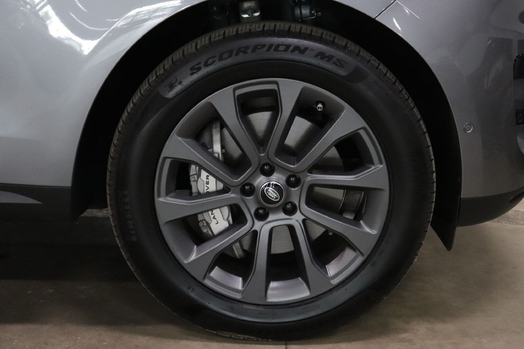 2025 Land Rover Range Rover Sport Image 41