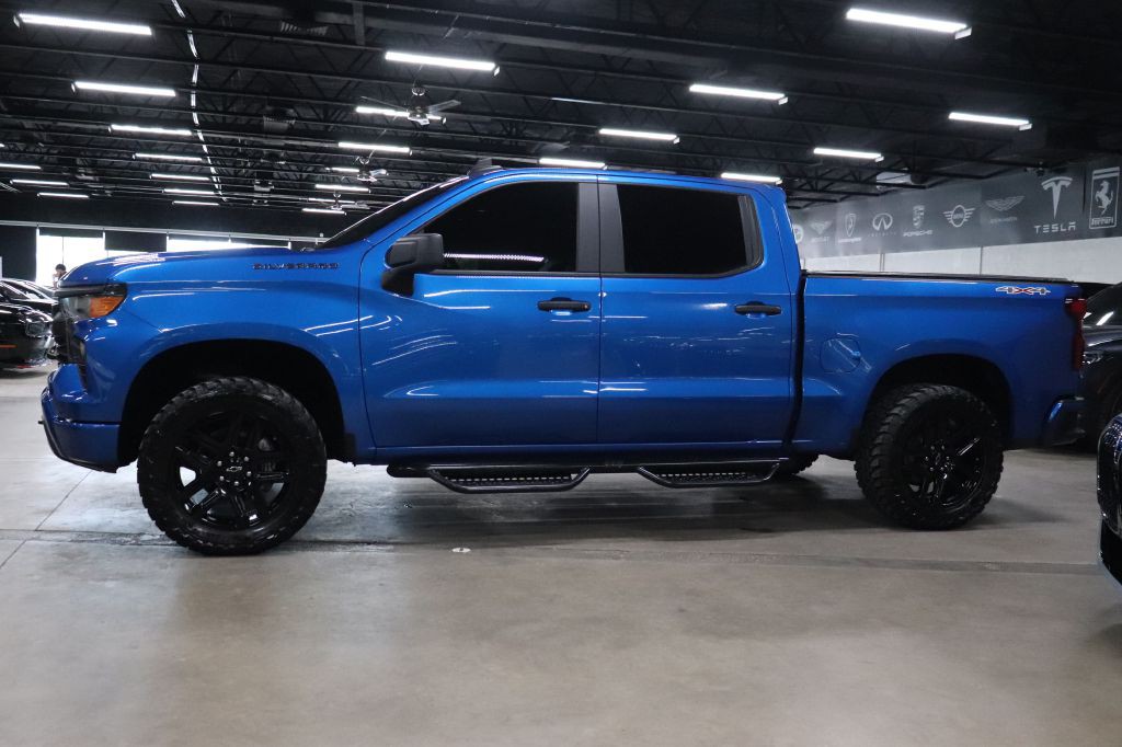 2022 Chevrolet Silverado 1500 Image 2