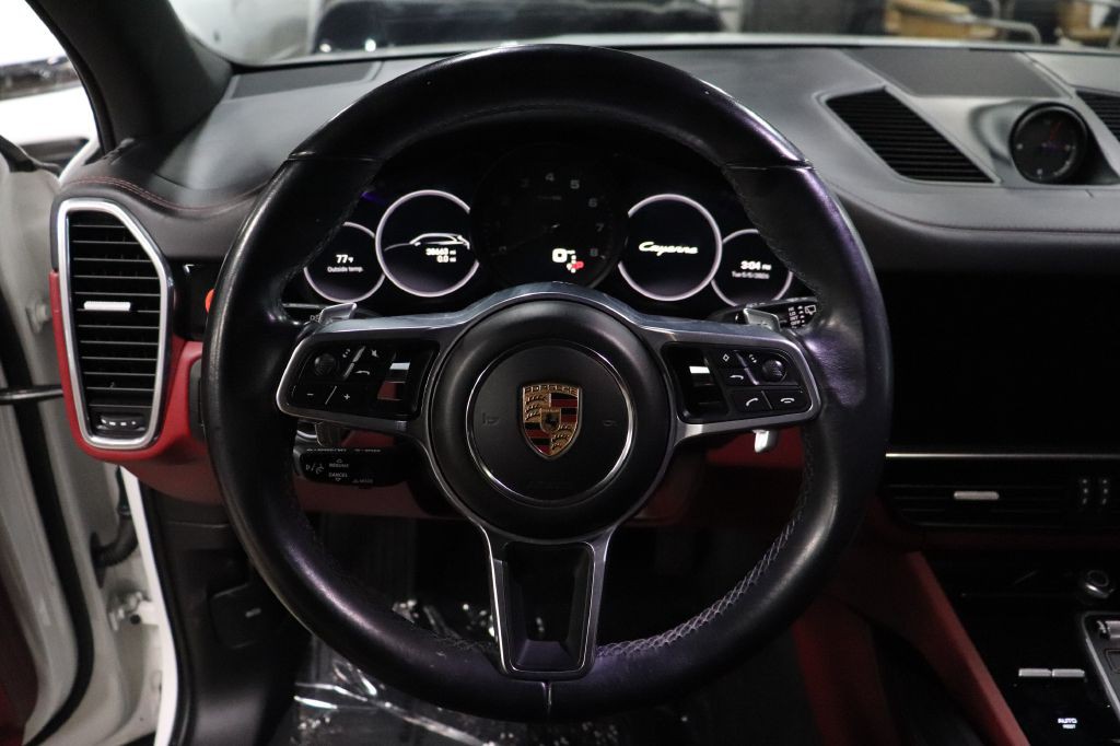 2022 Porsche Cayenne Image 28