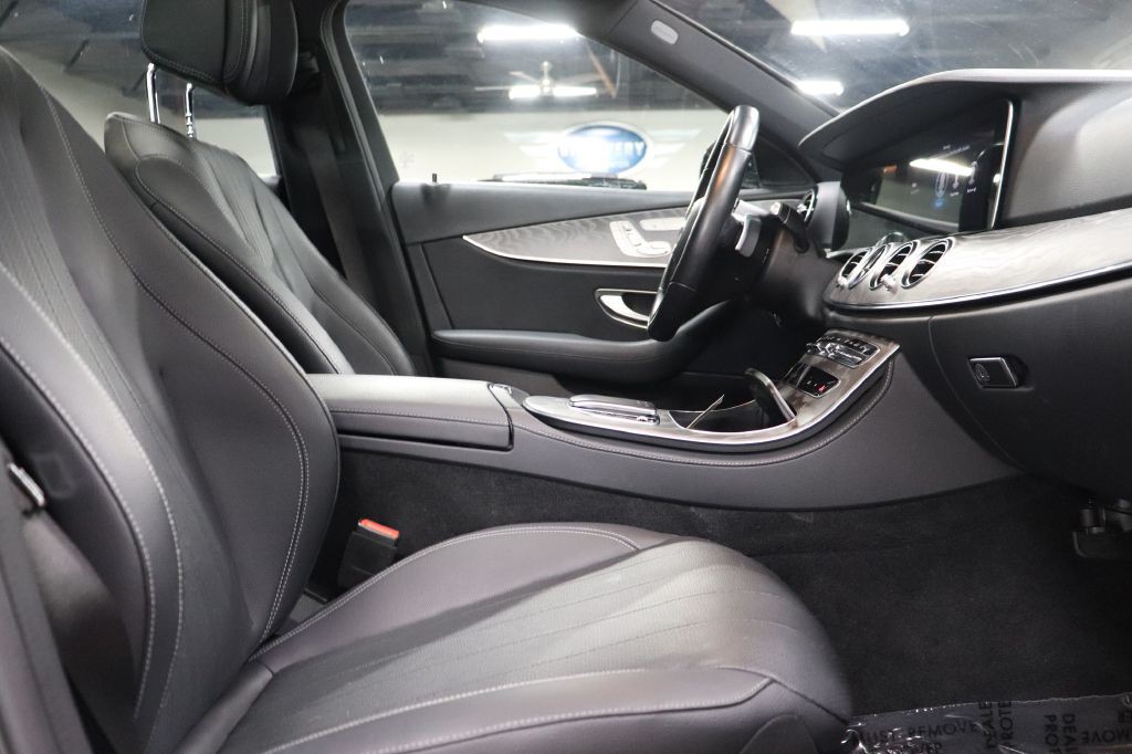 2021 Mercedes-Benz E-Class Image 30