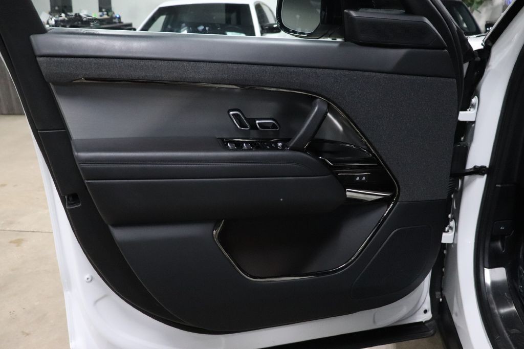2024 Land Rover Range Rover Sport Image 9