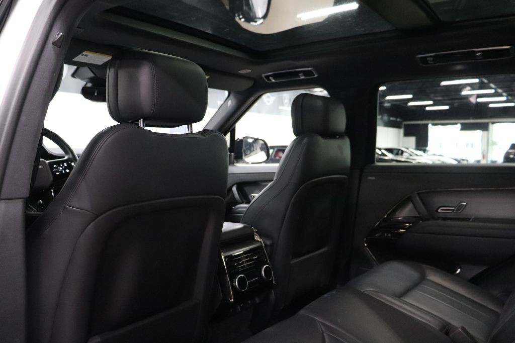 2024 Land Rover Range Rover Sport Image 17