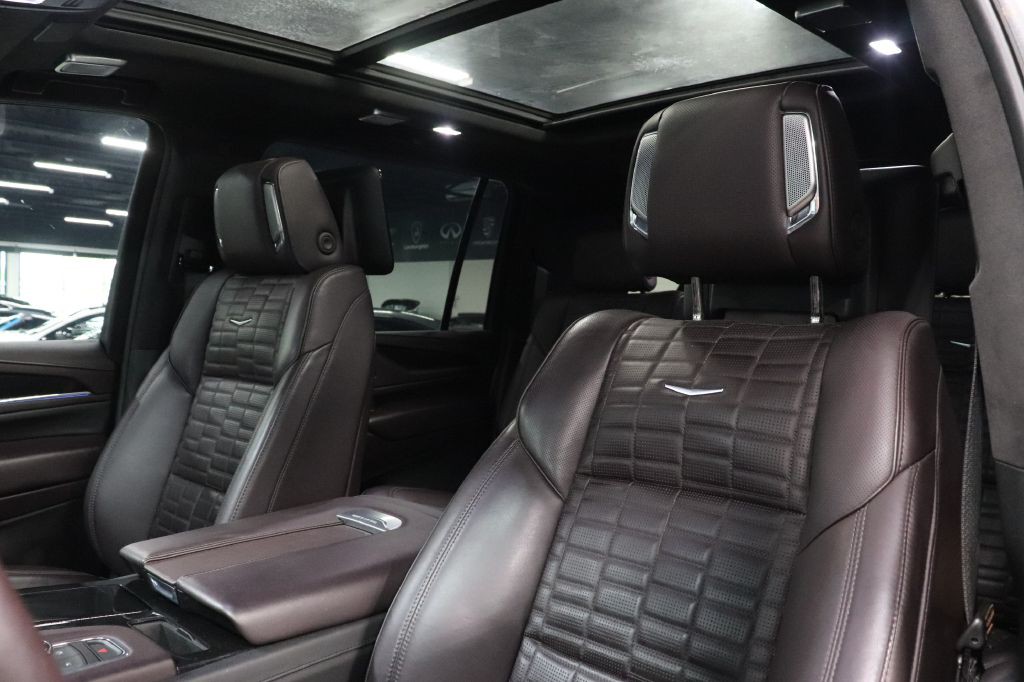 2023 Cadillac Escalade Image 11