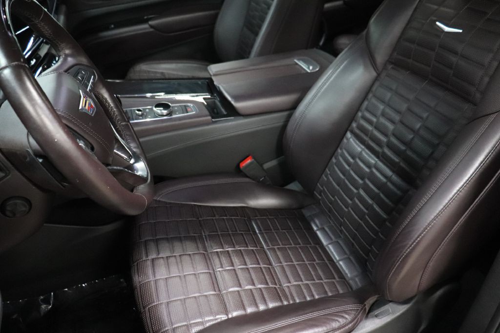2023 Cadillac Escalade Image 12