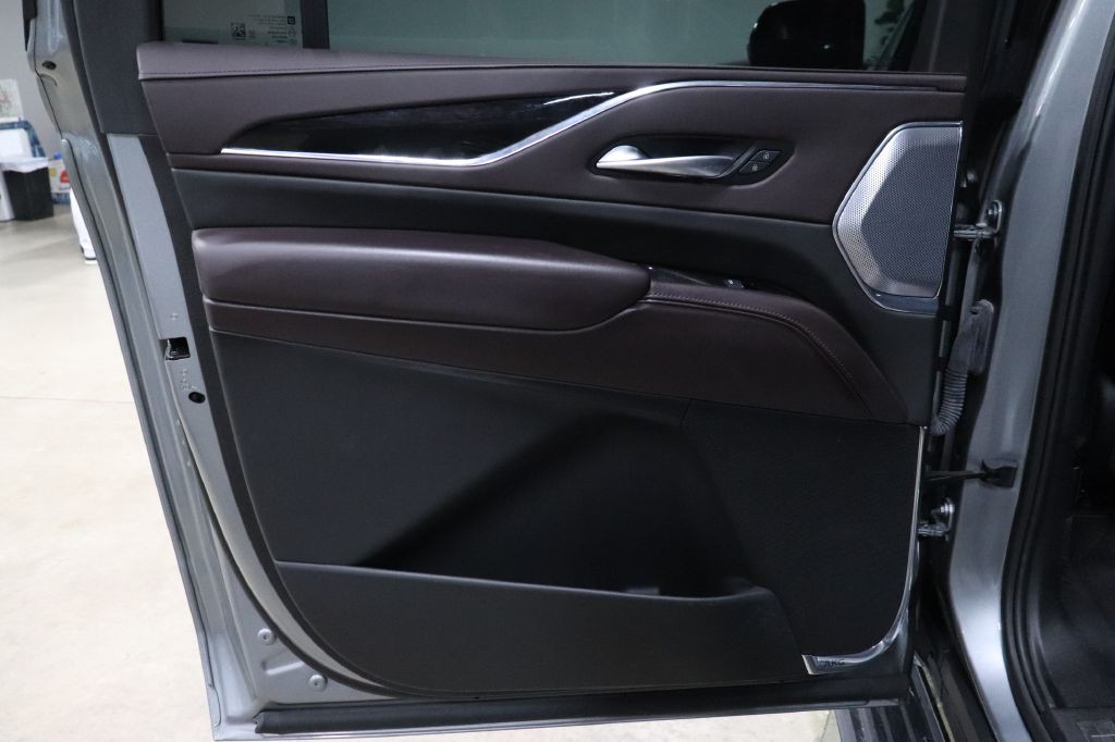 2023 Cadillac Escalade Image 14