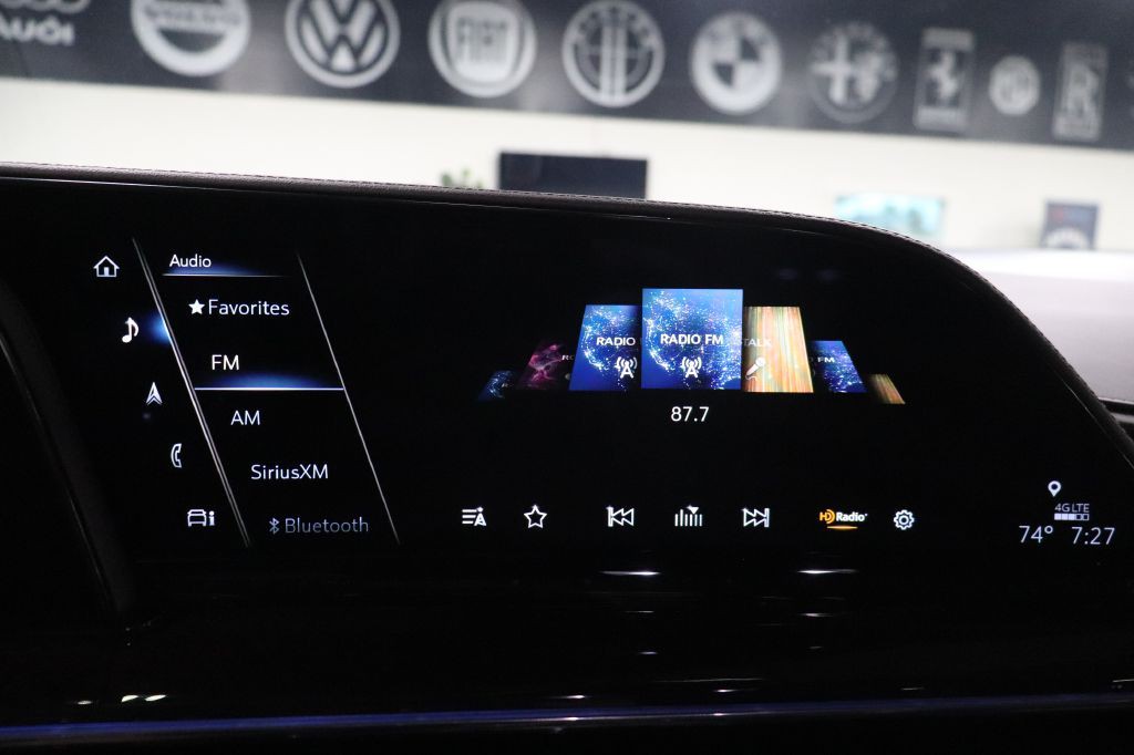 2023 Cadillac Escalade Image 35
