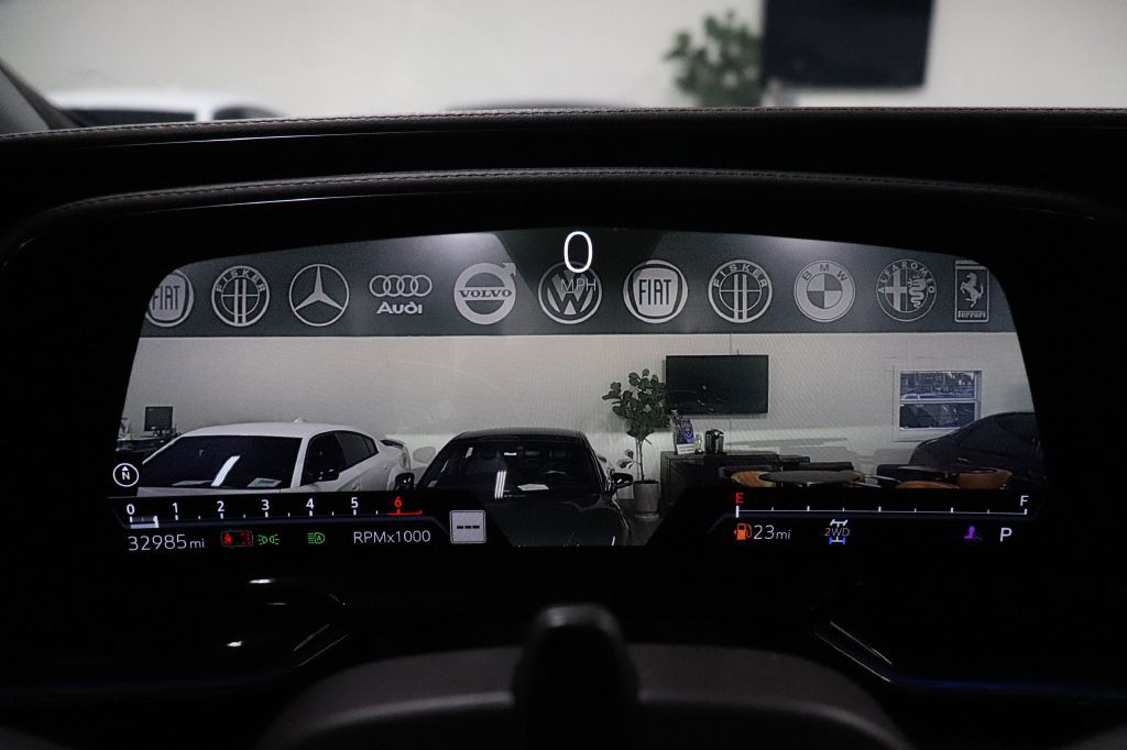 2023 Cadillac Escalade Image 37