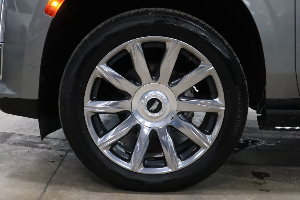 2023 Cadillac Escalade Image 39