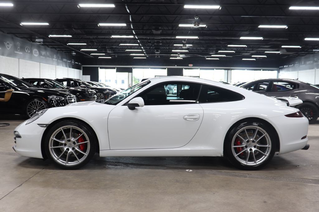 2016 Porsche 911 Image 2