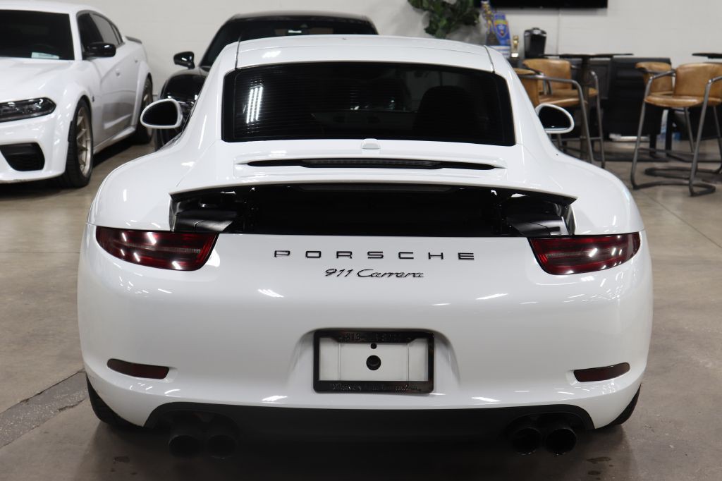 2016 Porsche 911 Image 4