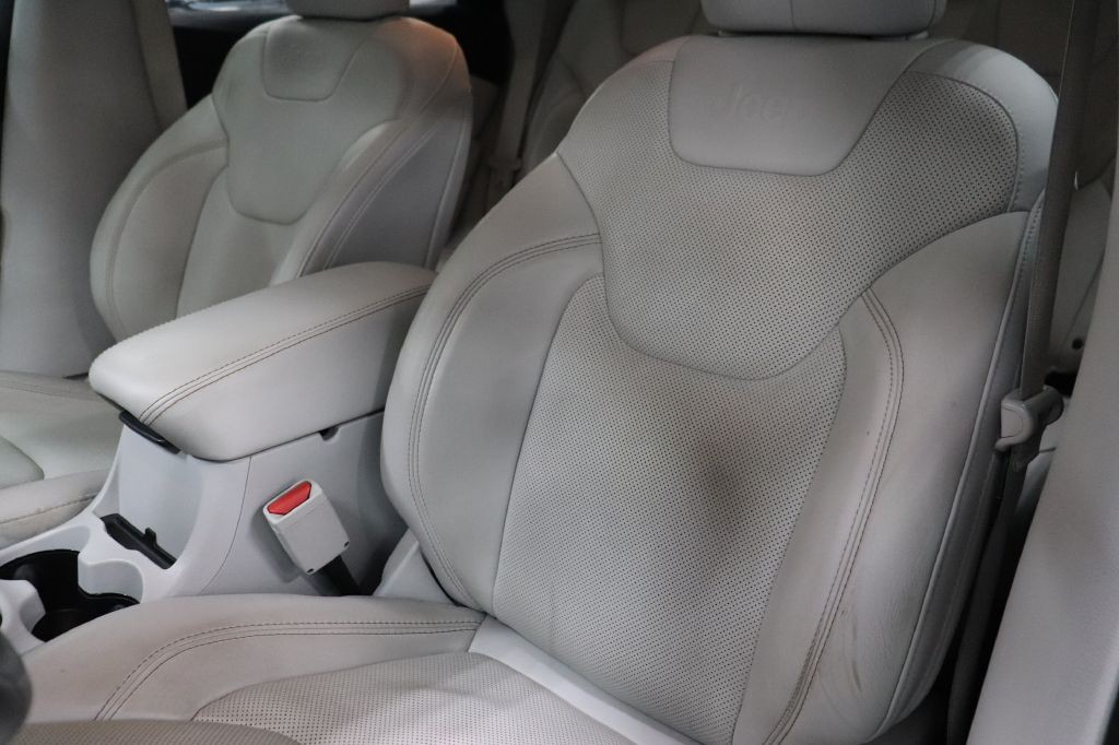 2019 Jeep Cherokee Image 11