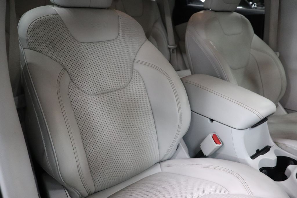 2019 Jeep Cherokee Image 27
