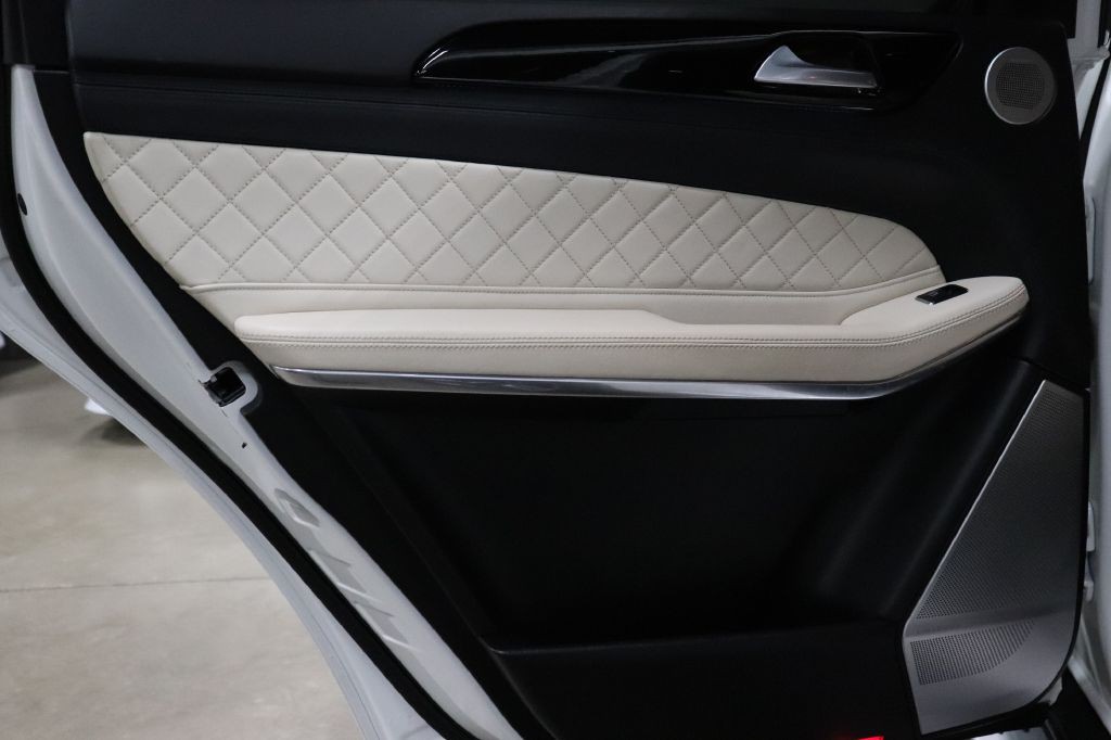 2018 Mercedes-Benz GLS-Class Image 16
