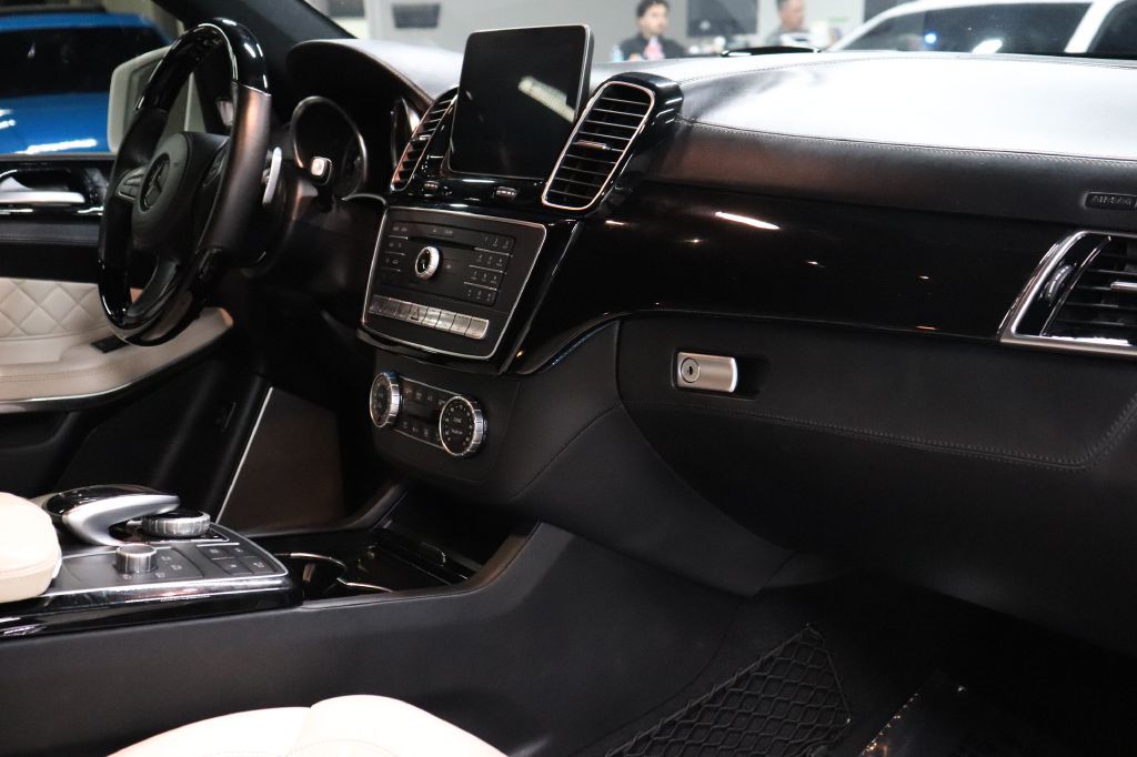 2018 Mercedes-Benz GLS-Class Image 23