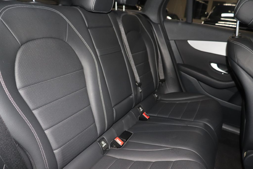 2020 Mercedes-Benz GLC-Class Image 18