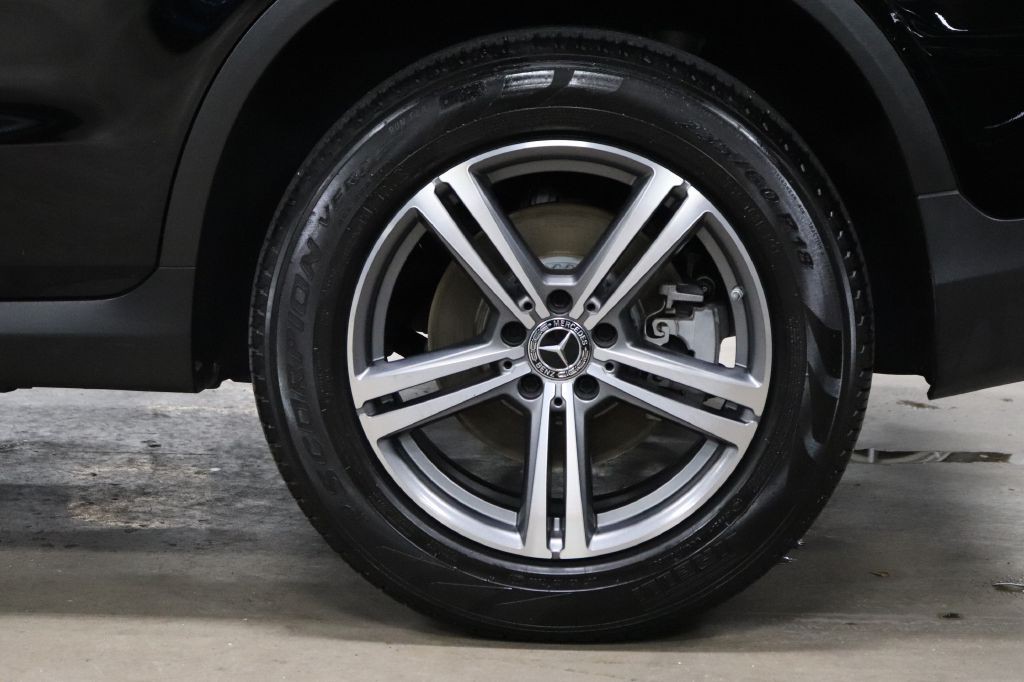 2020 Mercedes-Benz GLC-Class Image 25
