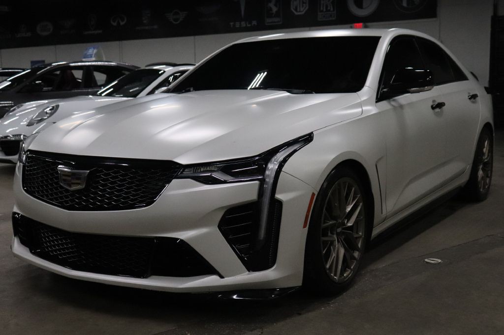 2022 Cadillac Ct4-v Image 1