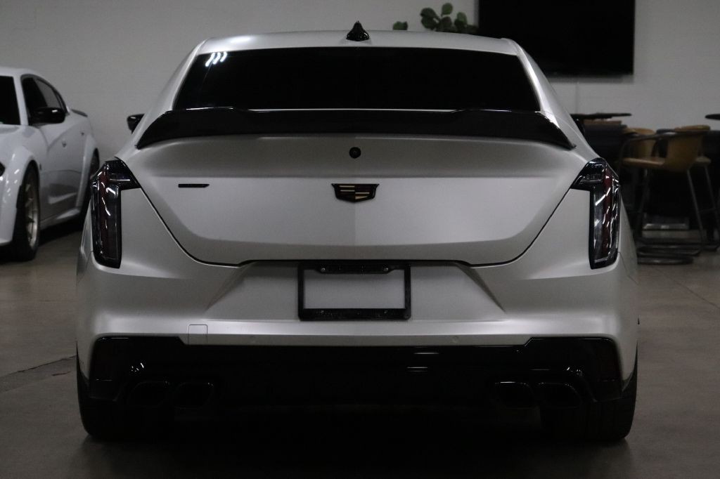 2022 Cadillac Ct4-v Image 4