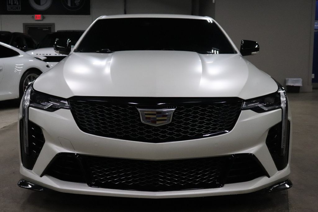 2022 Cadillac Ct4-v Image 8