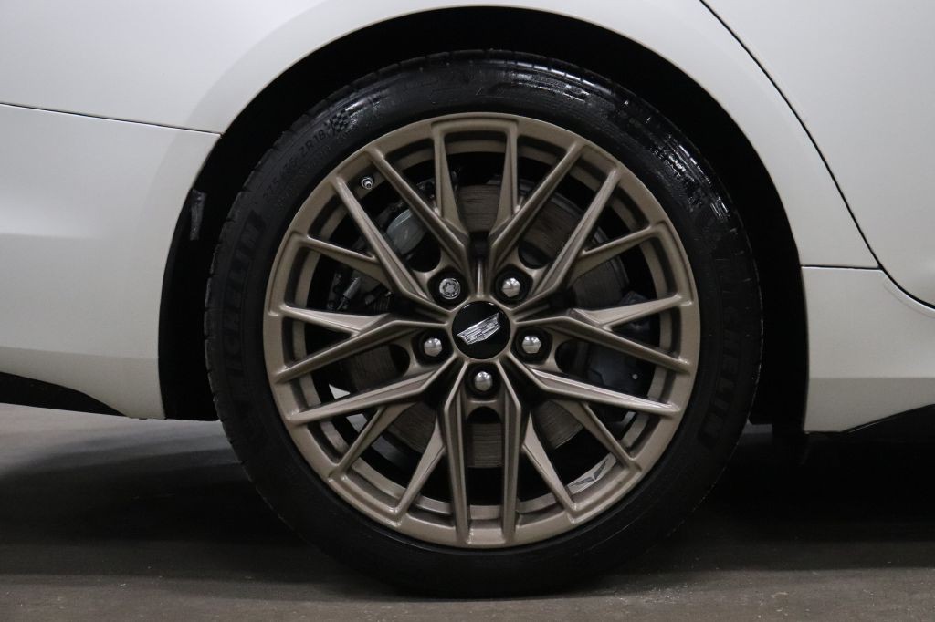 2022 Cadillac Ct4-v Image 30