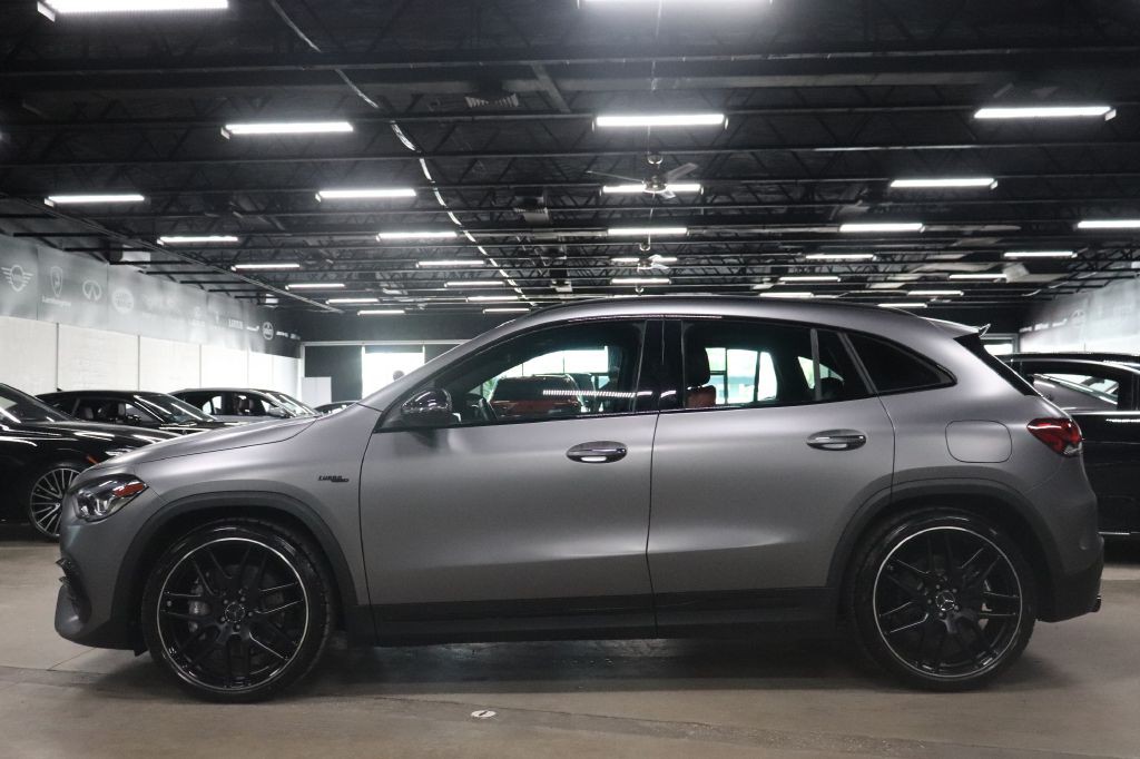 2022 Mercedes-Benz GLA-Class Image 2