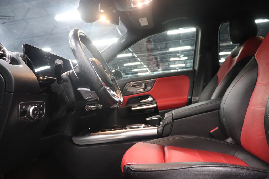 2022 Mercedes-Benz GLA-Class Image 12