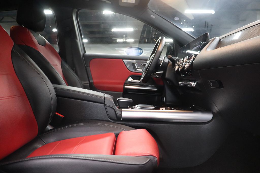 2022 Mercedes-Benz GLA-Class Image 25