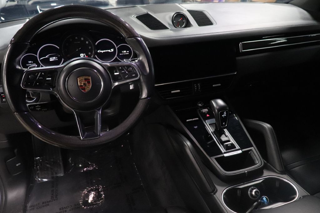 2019 Porsche Cayenne Image 10