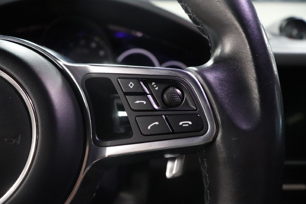 2019 Porsche Cayenne Image 17