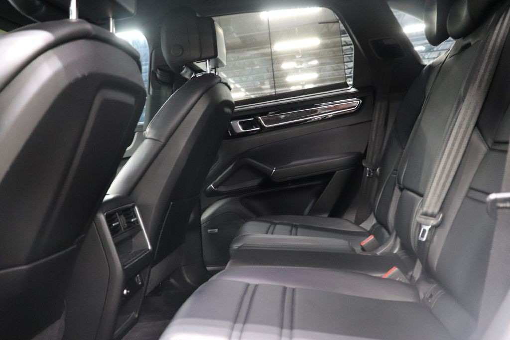 2019 Porsche Cayenne Image 22