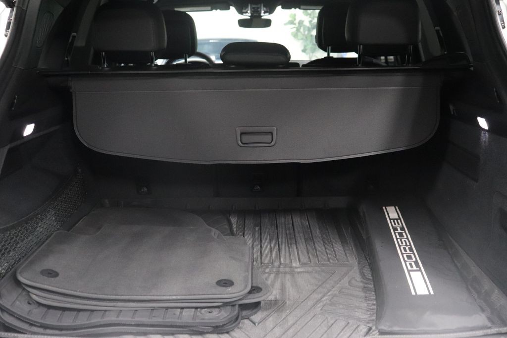 2019 Porsche Cayenne Image 24