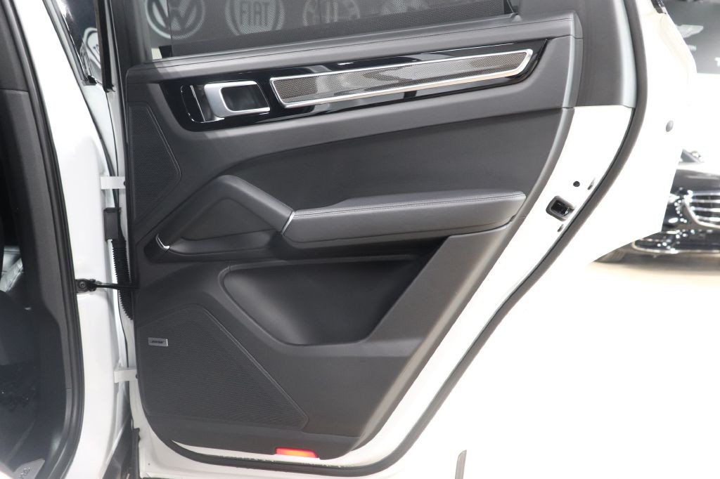 2019 Porsche Cayenne Image 25