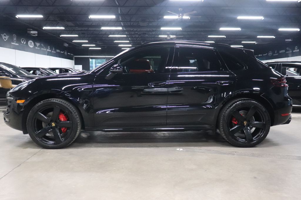 2018 Porsche Macan Image 2