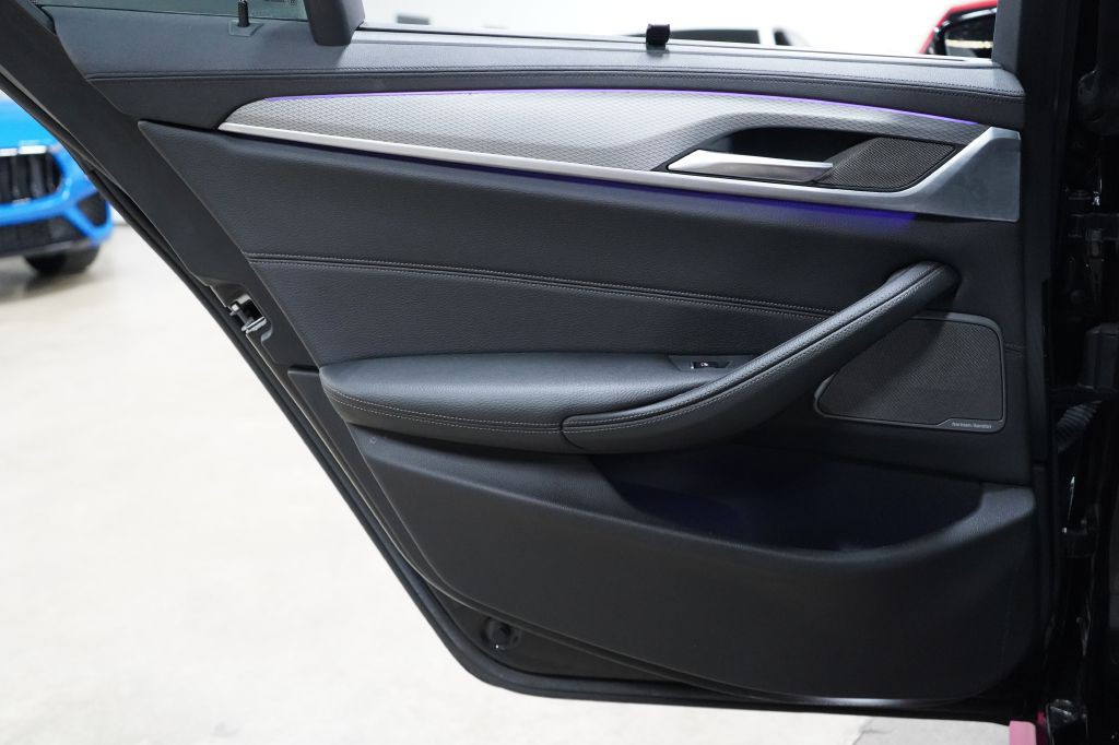 2019 BMW 5 Series Image 26