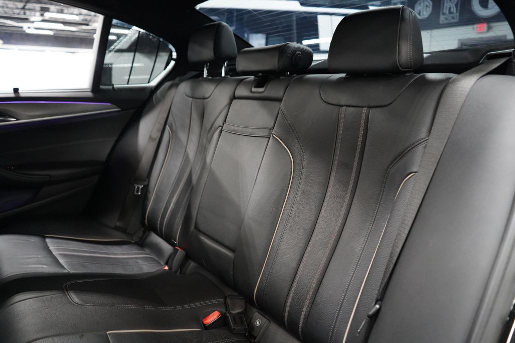 2019 BMW 5 Series Image 27
