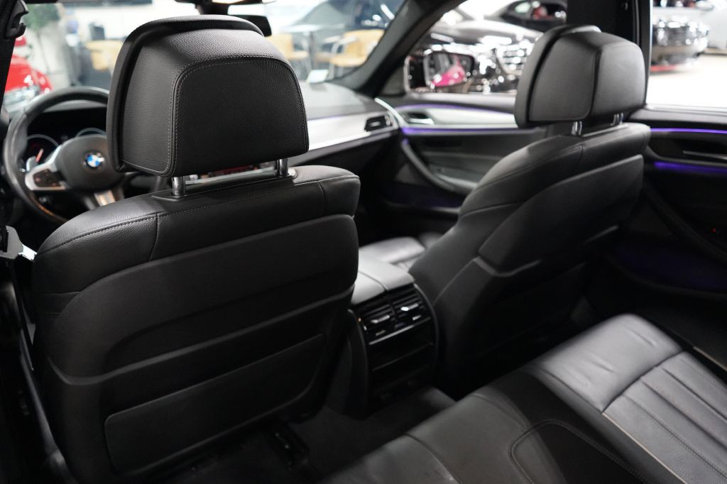 2019 BMW 5 Series Image 29