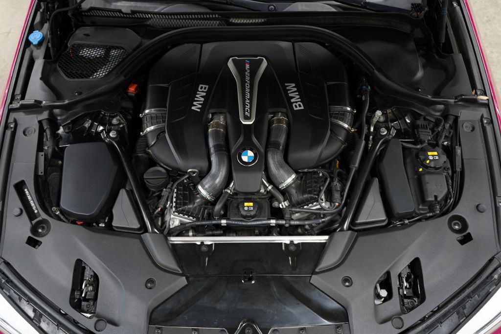 2019 BMW 5 Series Image 42