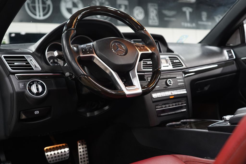 2016 Mercedes-Benz E-Class Image 16