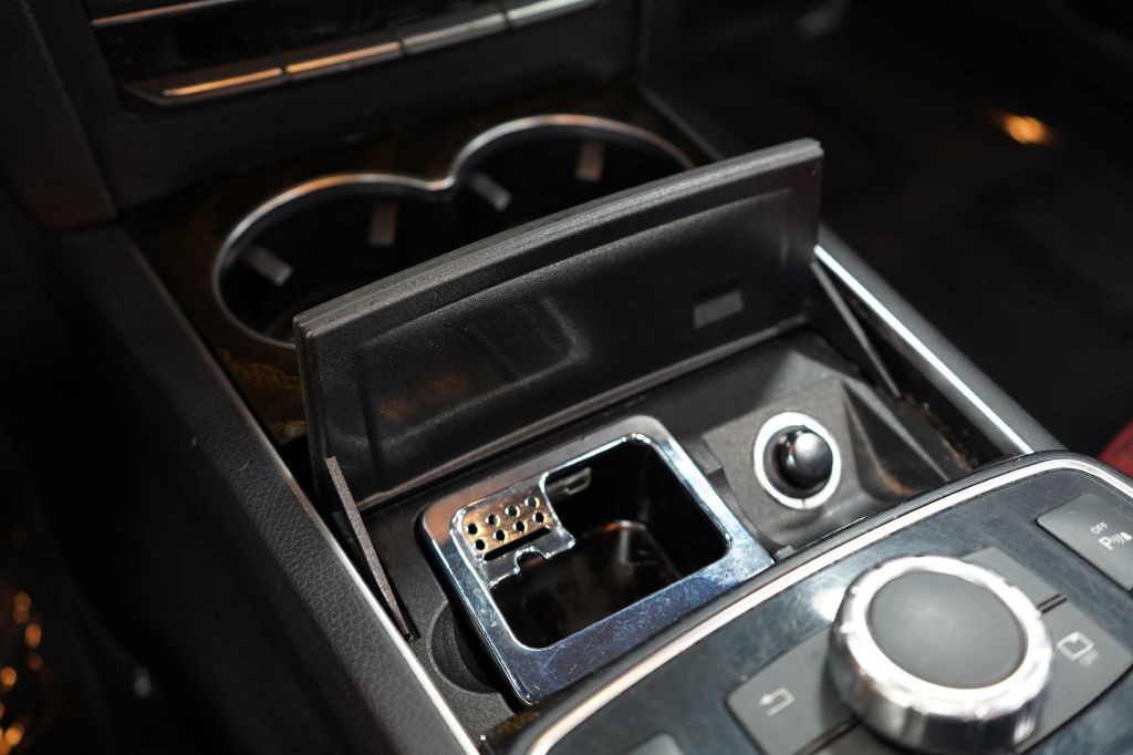 2016 Mercedes-Benz E-Class Image 29