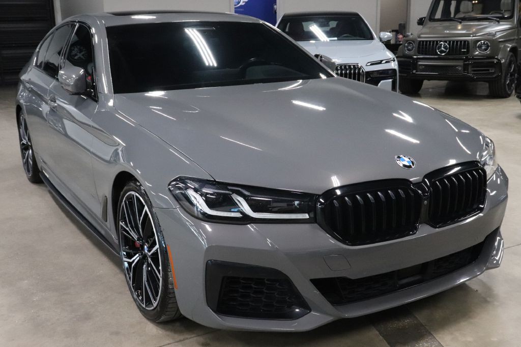 2022 BMW 5 Series Image 7