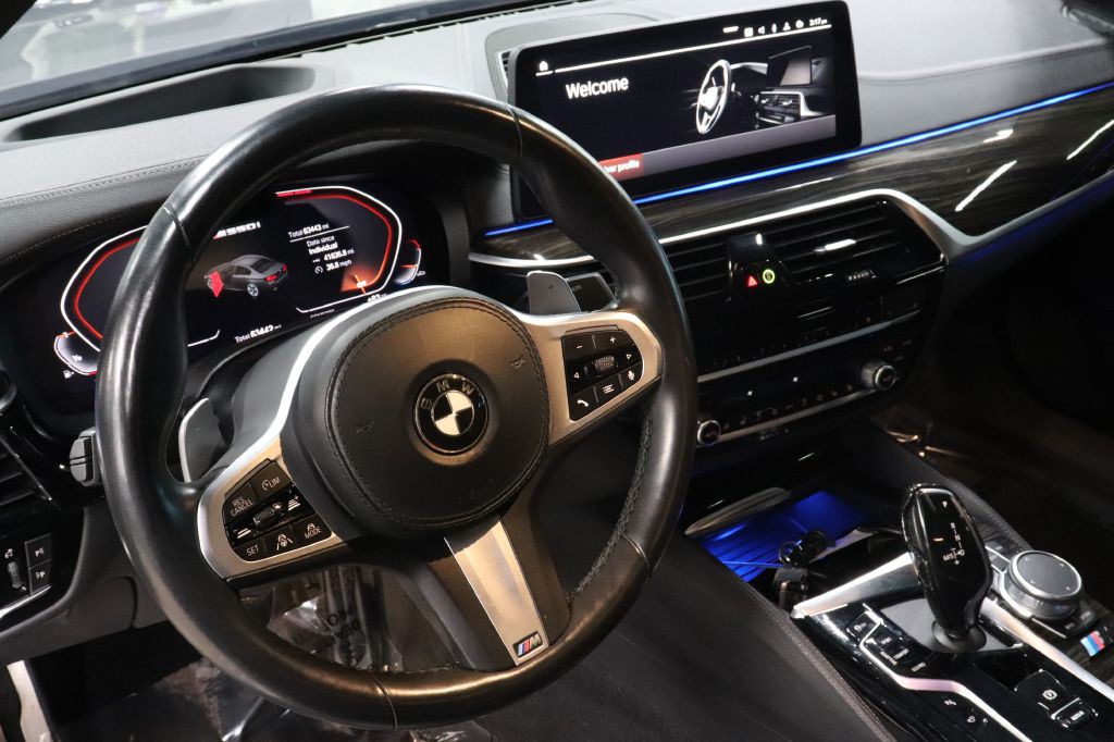 2022 BMW 5 Series Image 12