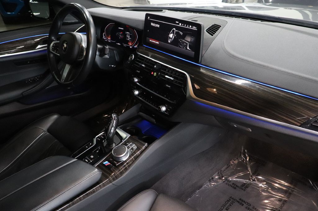 2022 BMW 5 Series Image 22