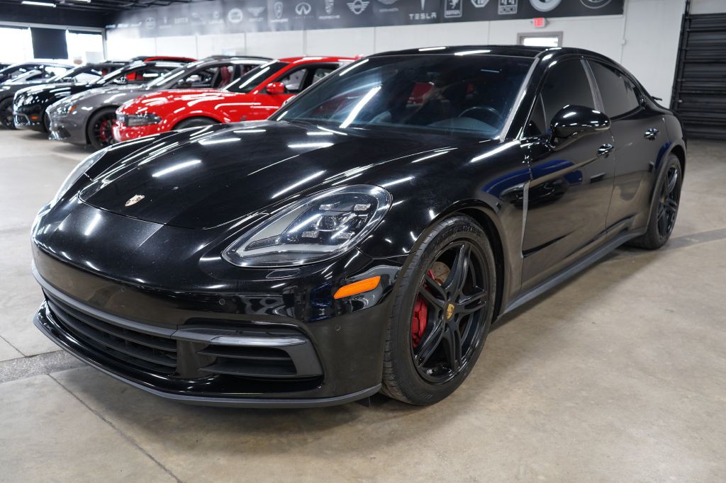 2018 Porsche Panamera