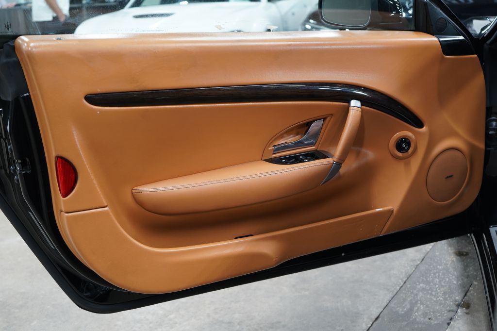 2012 Maserati GranTurismo Image 9