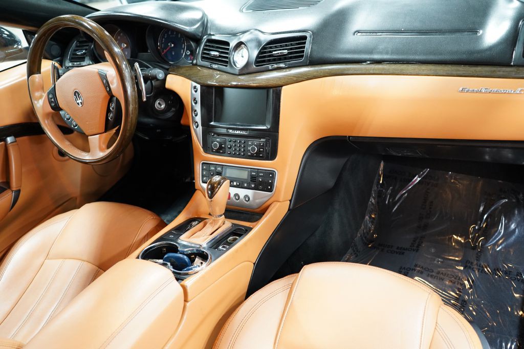 2012 Maserati GranTurismo Image 16