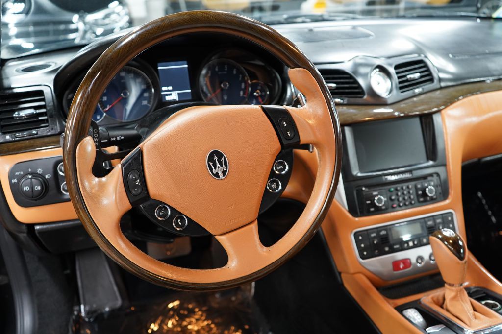 2012 Maserati GranTurismo Image 20