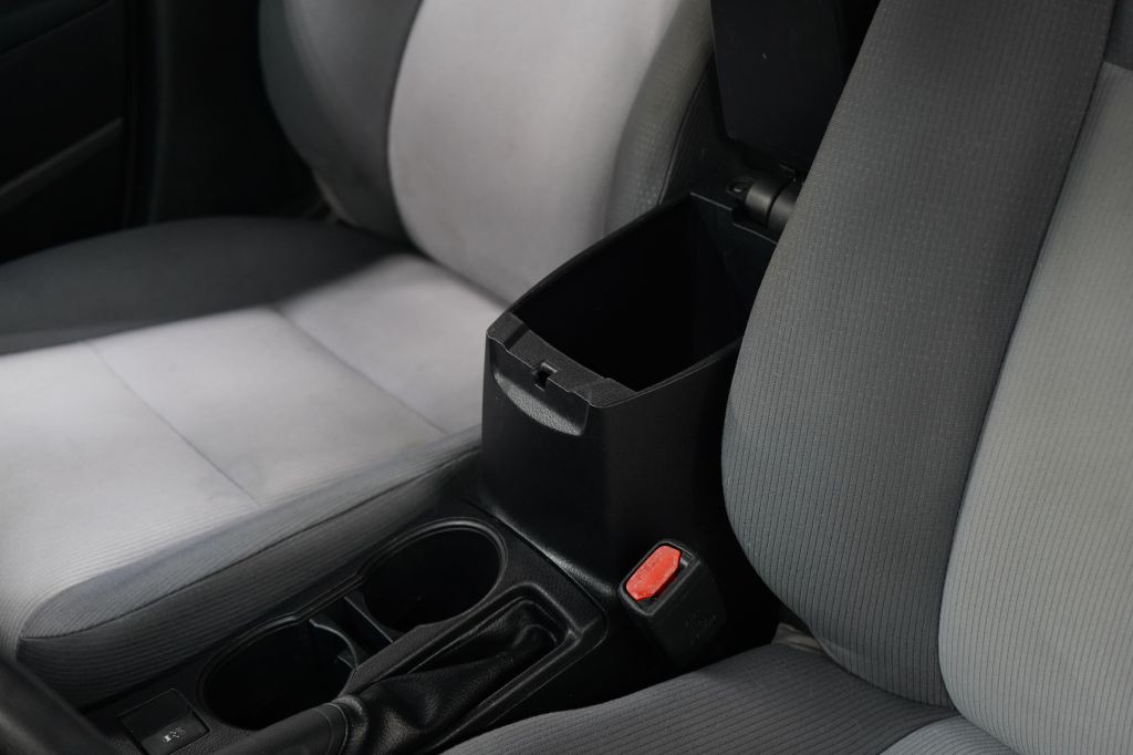 2018 Toyota Corolla Image 13