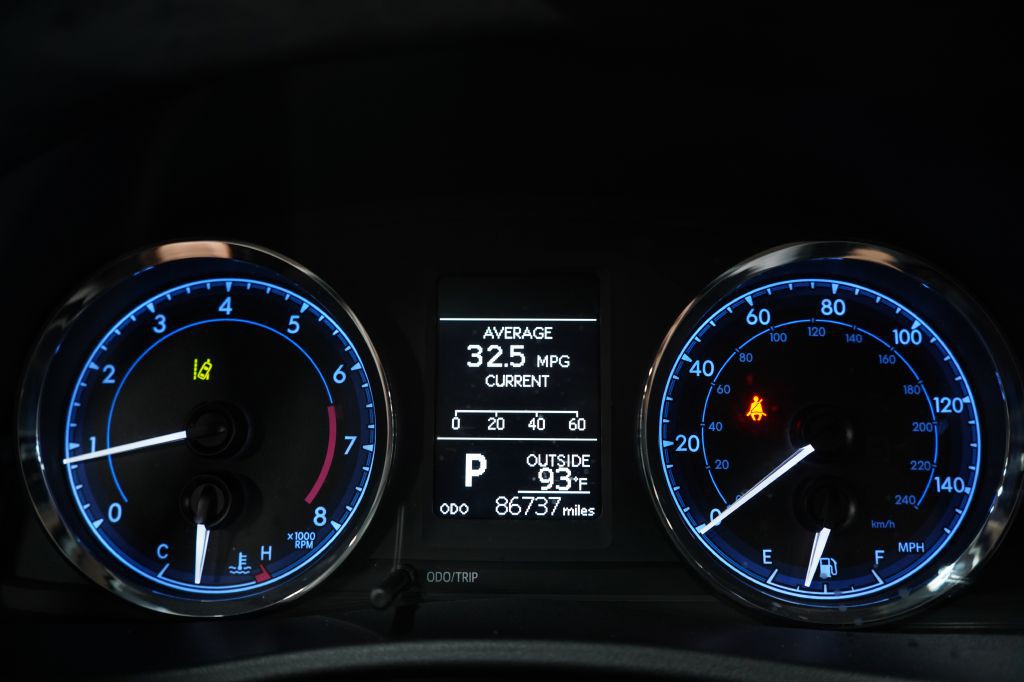 2018 Toyota Corolla Image 16