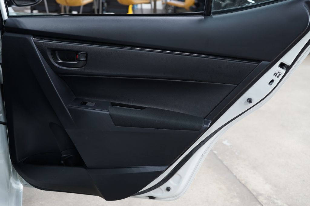 2018 Toyota Corolla Image 22